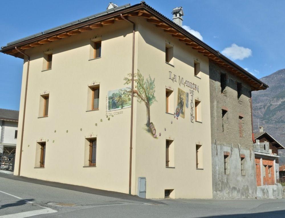 La Maison De Jose Aosta Luaran gambar